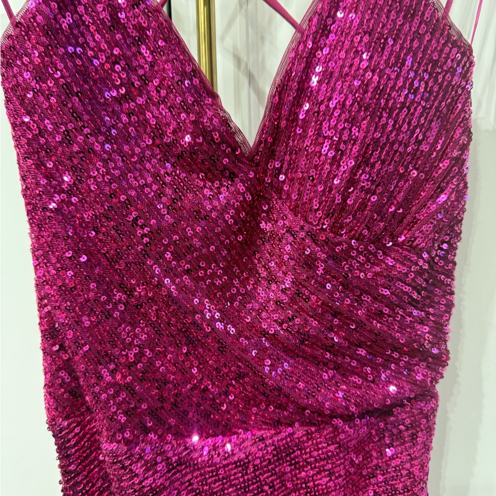 Beautiful fuschia sequin floor length dress - Picture 7 of 7